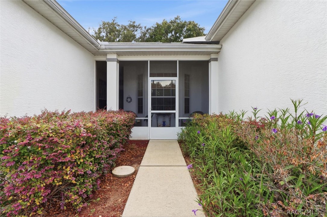 6714 East Waybridge Court Inverness, FL 34452 - Photo 5 of 47 Exterior Front Entry