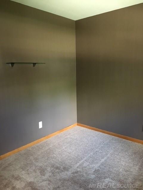 26220 Burg Road Warren, MI 48089 - Photo 36 of 65 31323416-35.JPG