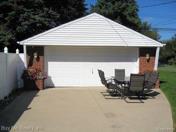 10132 Allen Road Allen Park, MI 48101 - Photo 19 of 19 2.5 Car Detached Garage