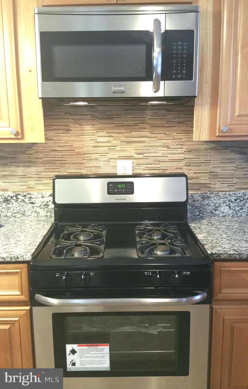 5617 Arnhem Road Baltimore, MD 21206 - Photo 11 of 30 Kitchen