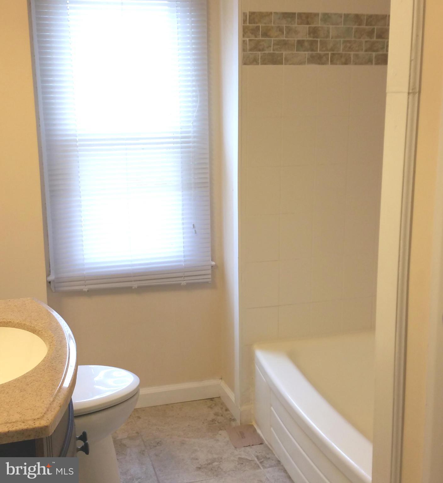 5617 Arnhem Road Baltimore, MD 21206 - Photo 15 of 30 Bath