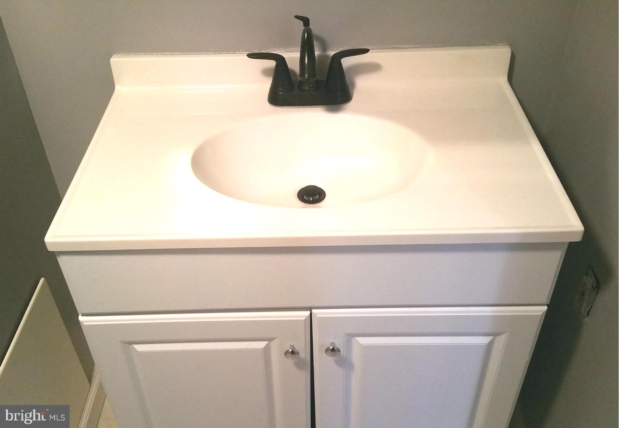 5617 Arnhem Road Baltimore, MD 21206 - Photo 21 of 30 Bath