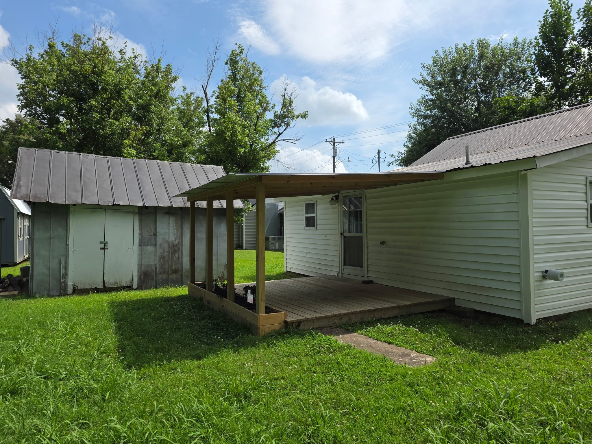 219 Cedar Street Hohenwald, TN 38462 - Photo 16 of 17
