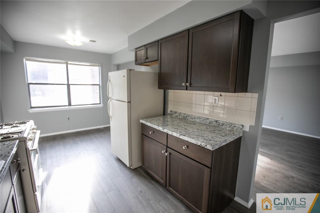1416 Raspberry Court Edison, NJ 08817 - Photo 11 of 34