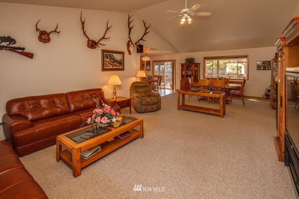 719 West Del Ray Road Lynden, WA 98264 - Photo 3 of 23