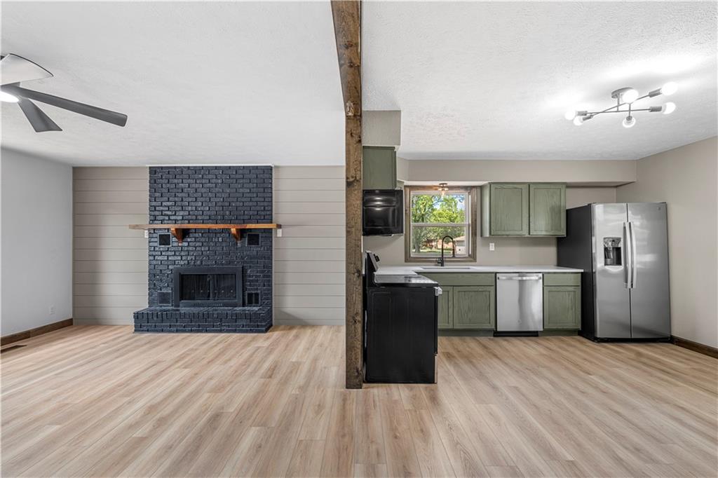 13611 East Neosho Road Nevada, MO 64772 - Photo 13 of 36