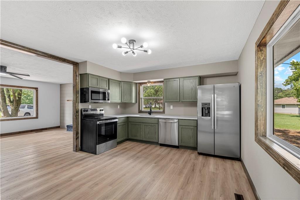 13611 East Neosho Road Nevada, MO 64772 - Photo 14 of 36