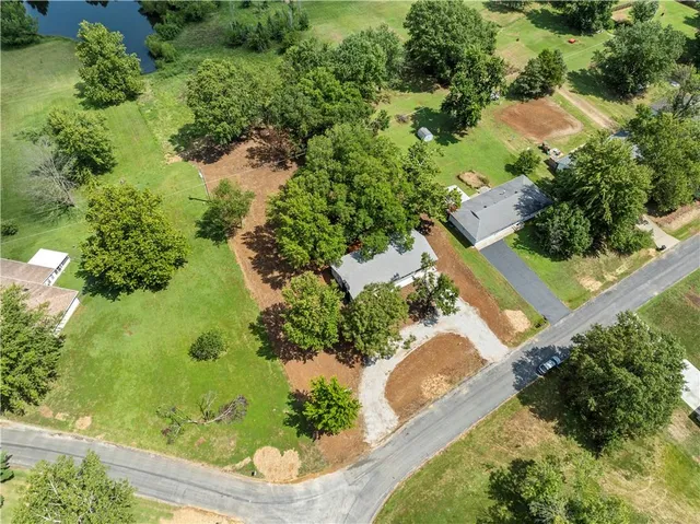 $253,000 | 13611 East Neosho Road, Nevada, MO 64772