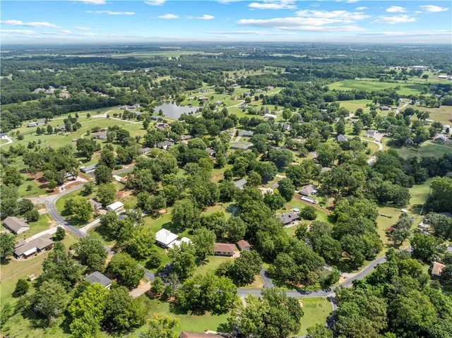 $253,000 | 13611 East Neosho Road, Nevada, MO 64772