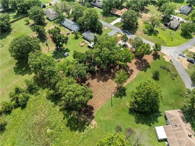 $253,000 | 13611 East Neosho Road, Nevada, MO 64772