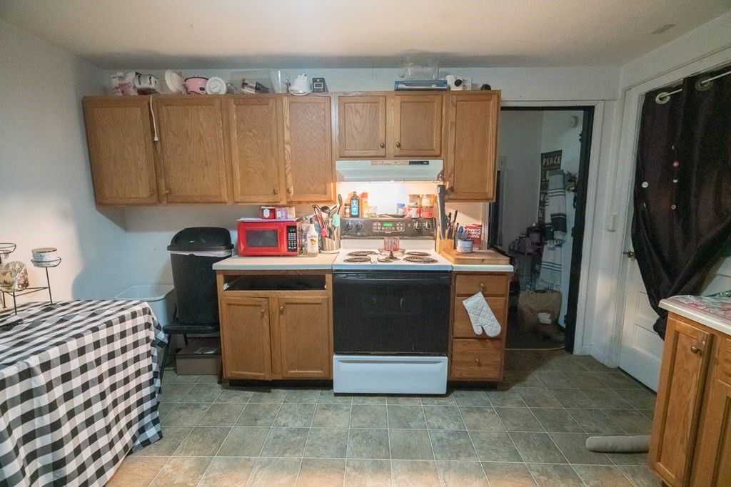 19 Old Amherst Road Belchertown, MA 01007 - Photo 5 of 19 Gallery Image 5