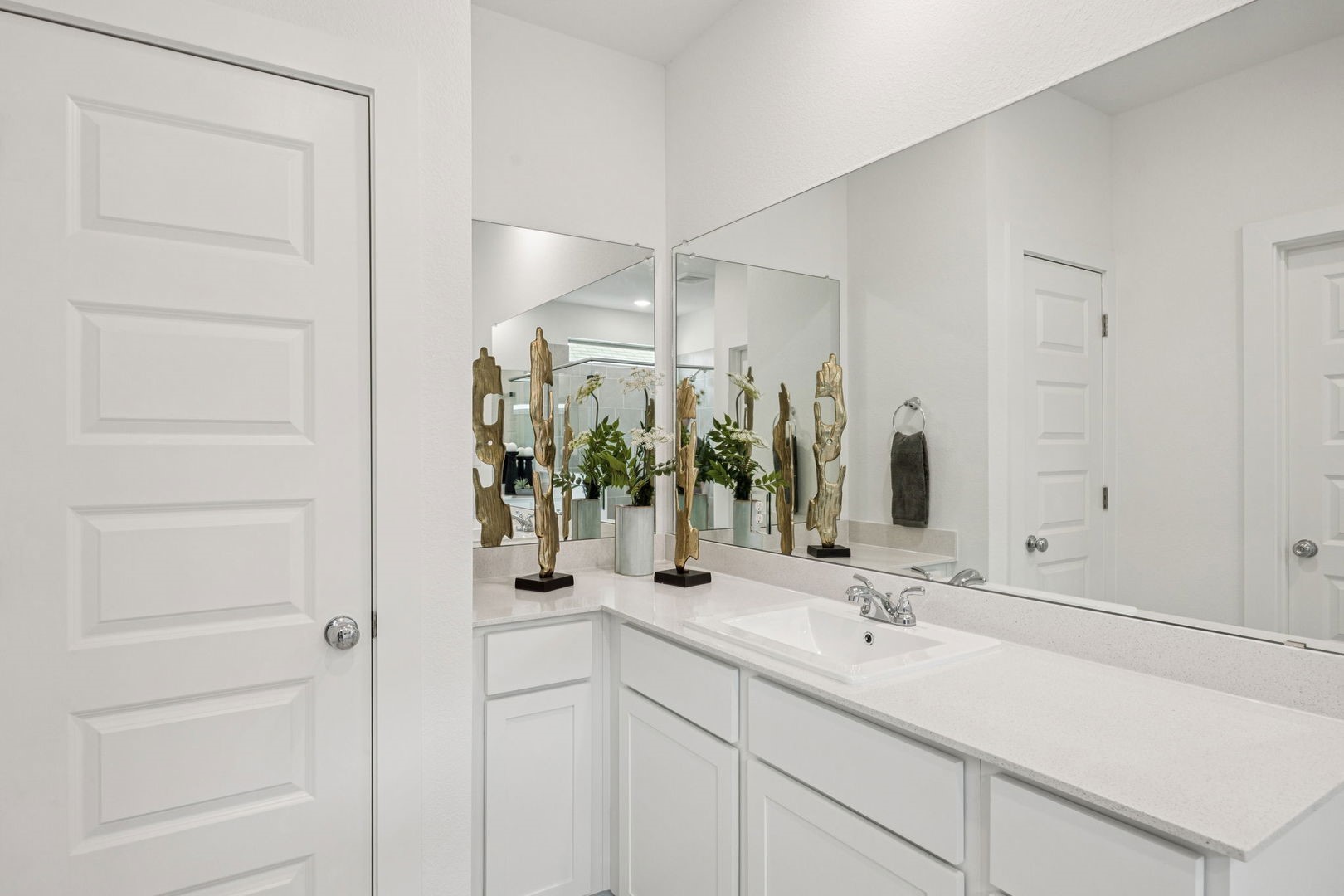 31106 Rena Coast Drive Huffman, TX 77336 - Photo 19 of 28 Primary Bathroom in the Trinity home plan by Trophy Signature Homes – REPRESENTATIVE PHOTO