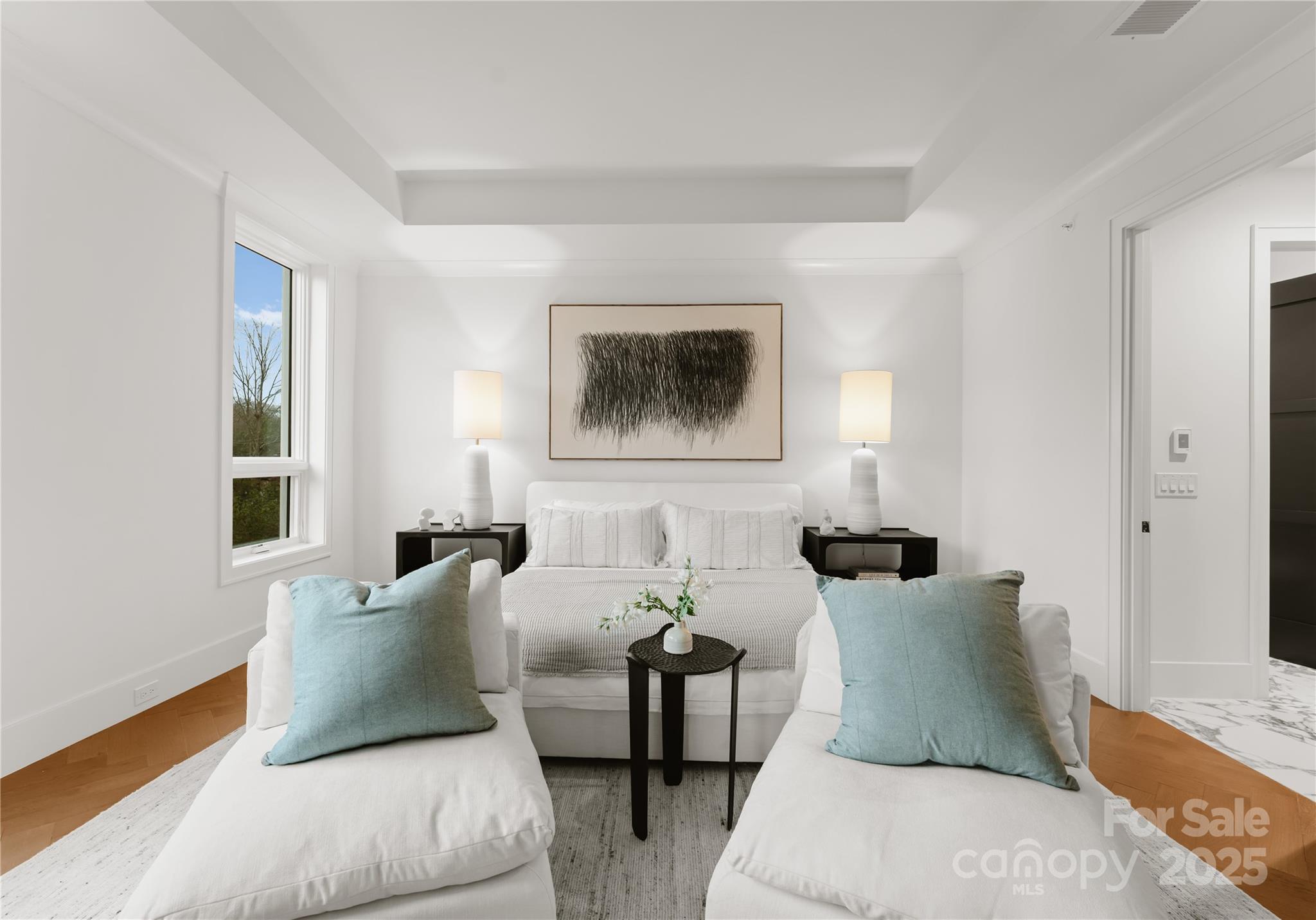 130 Cherokee Road, Unit 304 Charlotte, NC 28207 - Photo 16 of 31 Gallery Image 16