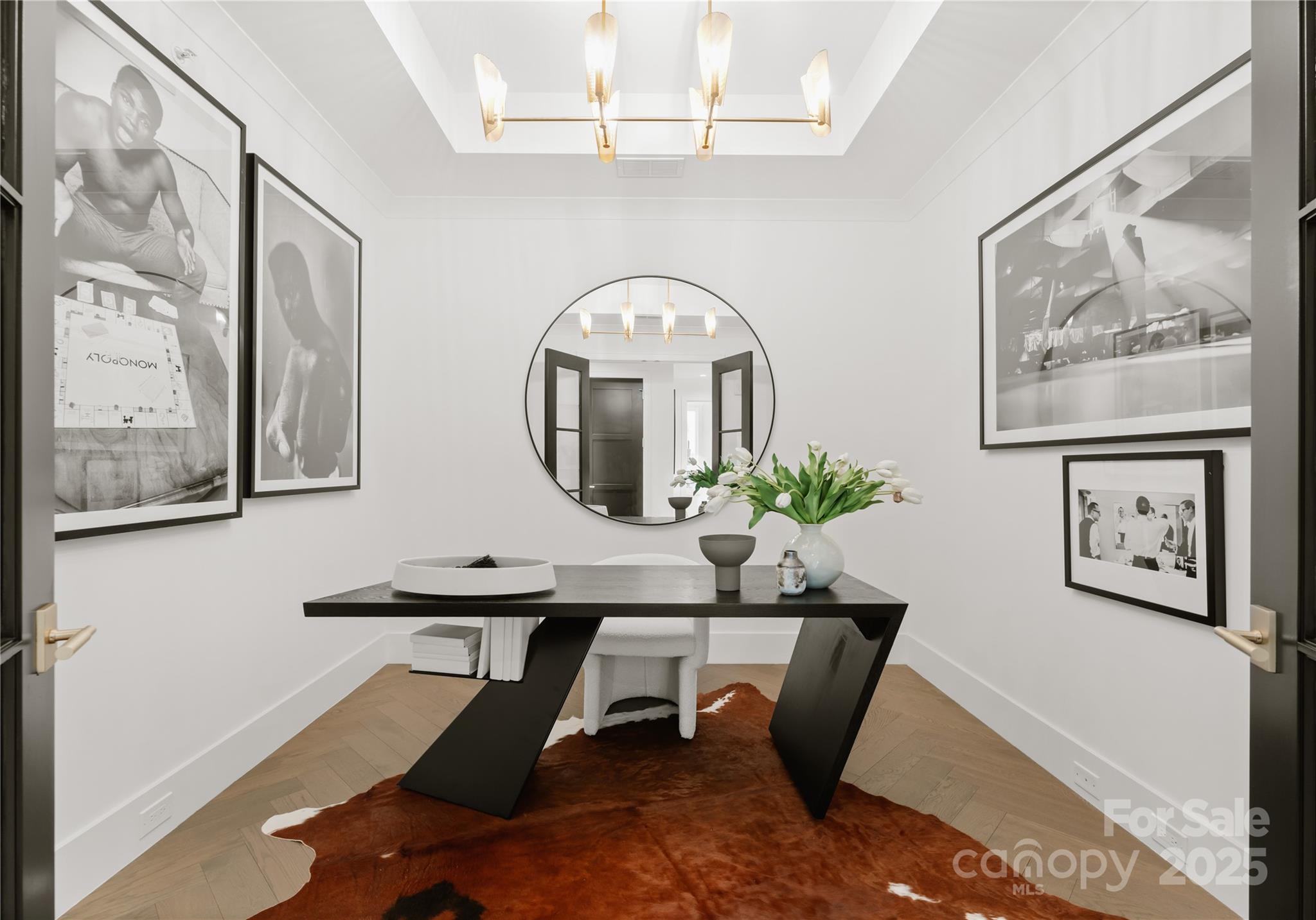 130 Cherokee Road, Unit 304 Charlotte, NC 28207 - Photo 24 of 31 Gallery Image 24