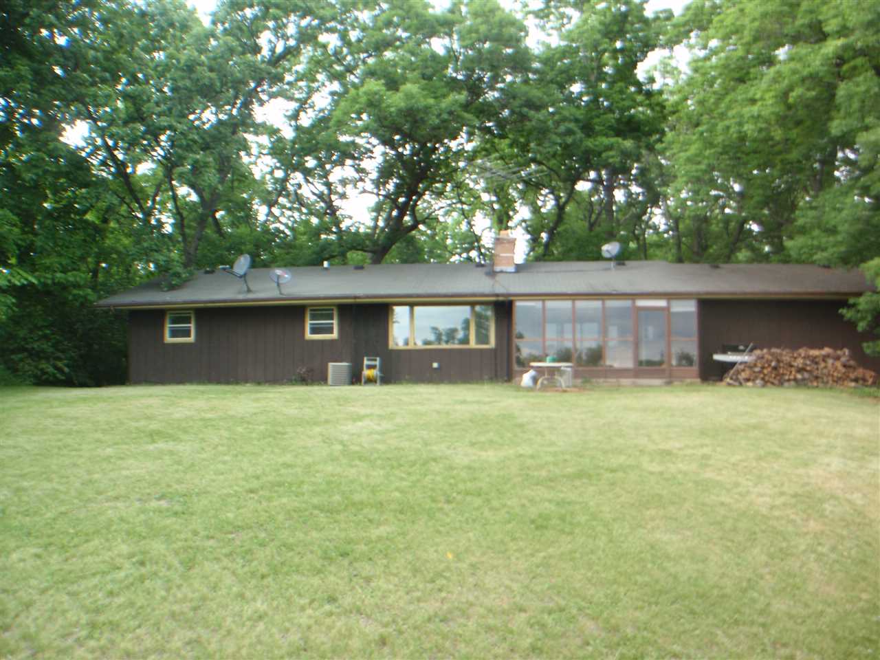 8557 North Creek Road Roscoe, IL 61073 - Photo 23 of 25 Gallery Image 23
