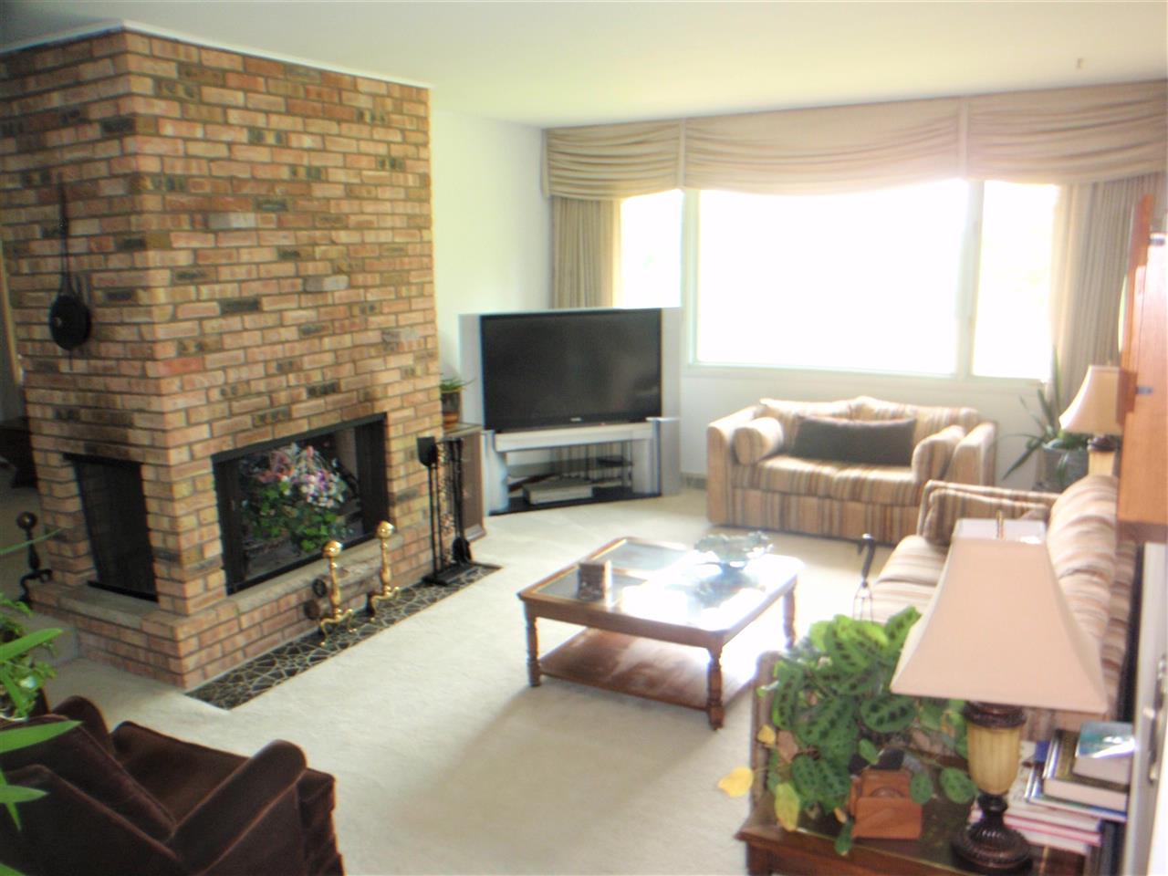 8557 North Creek Road Roscoe, IL 61073 - Photo 7 of 25 Gallery Image 7