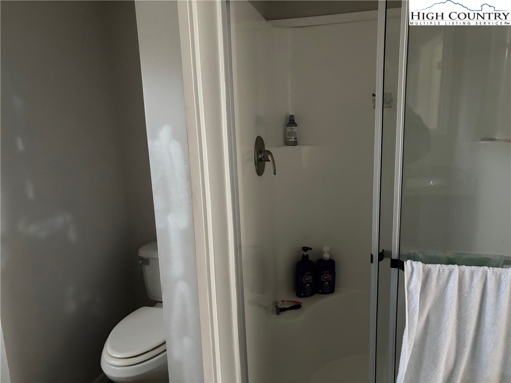 2015 Crab Creek Road Ennice, NC 28623 - Photo 17 of 19 Gallery Image 17