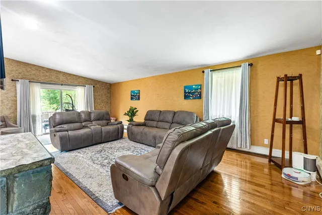 $575,000 | 10494 Miller Road, Deerfield, NY 13502