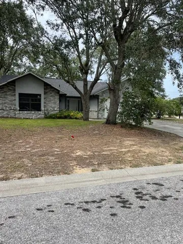 $1,850 | 1427 Chamberlain Loop, Lake Wales, FL 33853