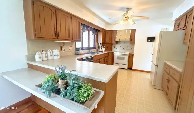 $450,000 | 315 Lower Cady Road, Chatham, NY 12136