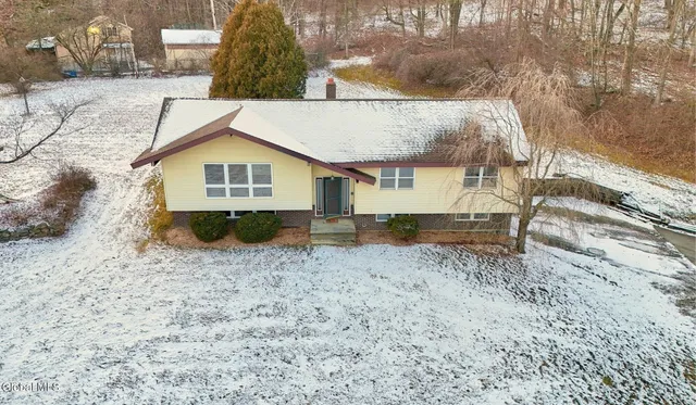 $450,000 | 315 Lower Cady Road, Chatham, NY 12136