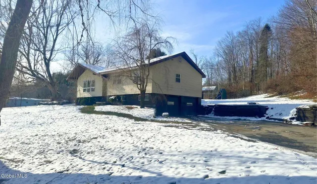 $450,000 | 315 Lower Cady Road, Chatham, NY 12136