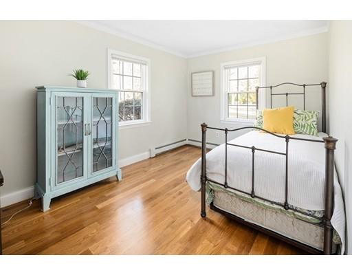 115 Prospect Street Hingham, MA 02043 - Photo 22 of 27 a living room with furniture