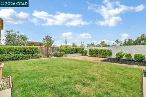 $1,050,000 | 5449 Mountain Rdg Way, Antioch, CA 94531