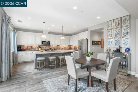 $1,050,000 | 5449 Mountain Rdg Way, Antioch, CA 94531