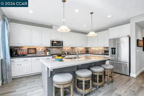 $1,050,000 | 5449 Mountain Rdg Way, Antioch, CA 94531