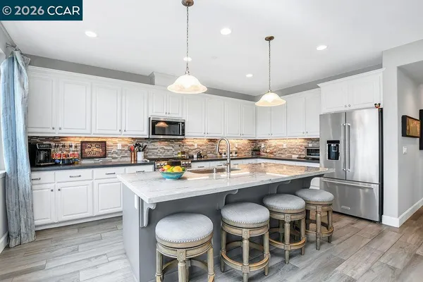 $1,050,000 | 5449 Mountain Rdg Way, Antioch, CA 94531