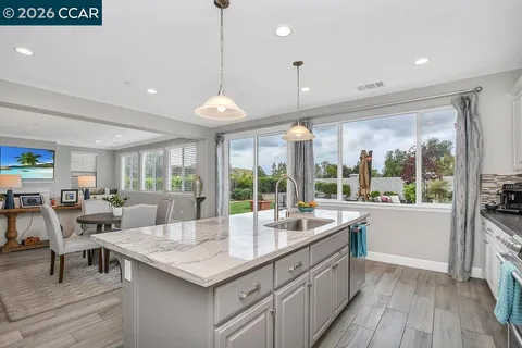 $1,050,000 | 5449 Mountain Rdg Way, Antioch, CA 94531