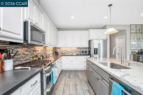 $1,050,000 | 5449 Mountain Rdg Way, Antioch, CA 94531