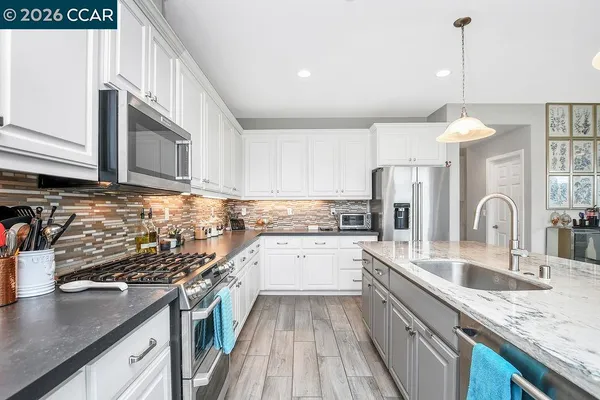 $1,050,000 | 5449 Mountain Rdg Way, Antioch, CA 94531