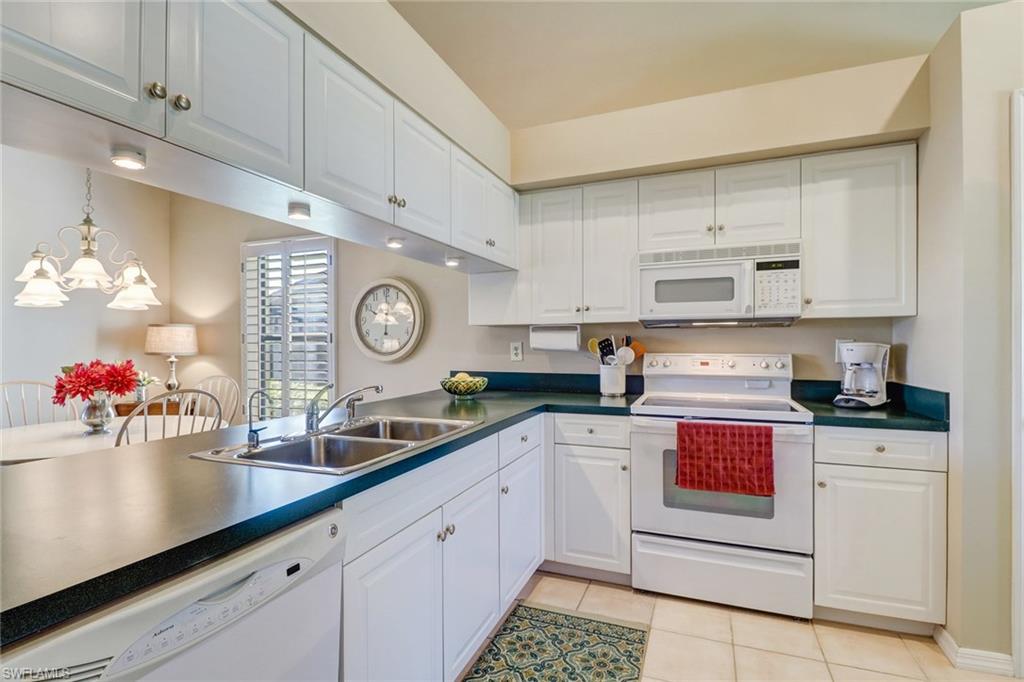 391 Kings Way Naples, FL 34104 - Photo 4 of 25 Gallery Image 4
