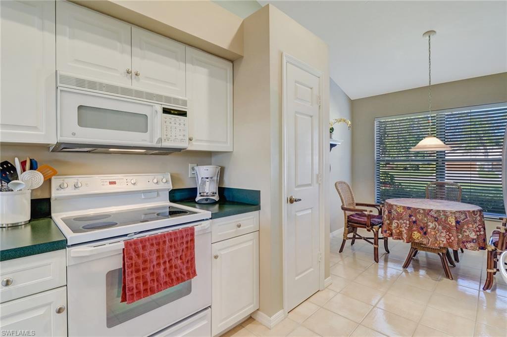391 Kings Way Naples, FL 34104 - Photo 5 of 25 Gallery Image 5