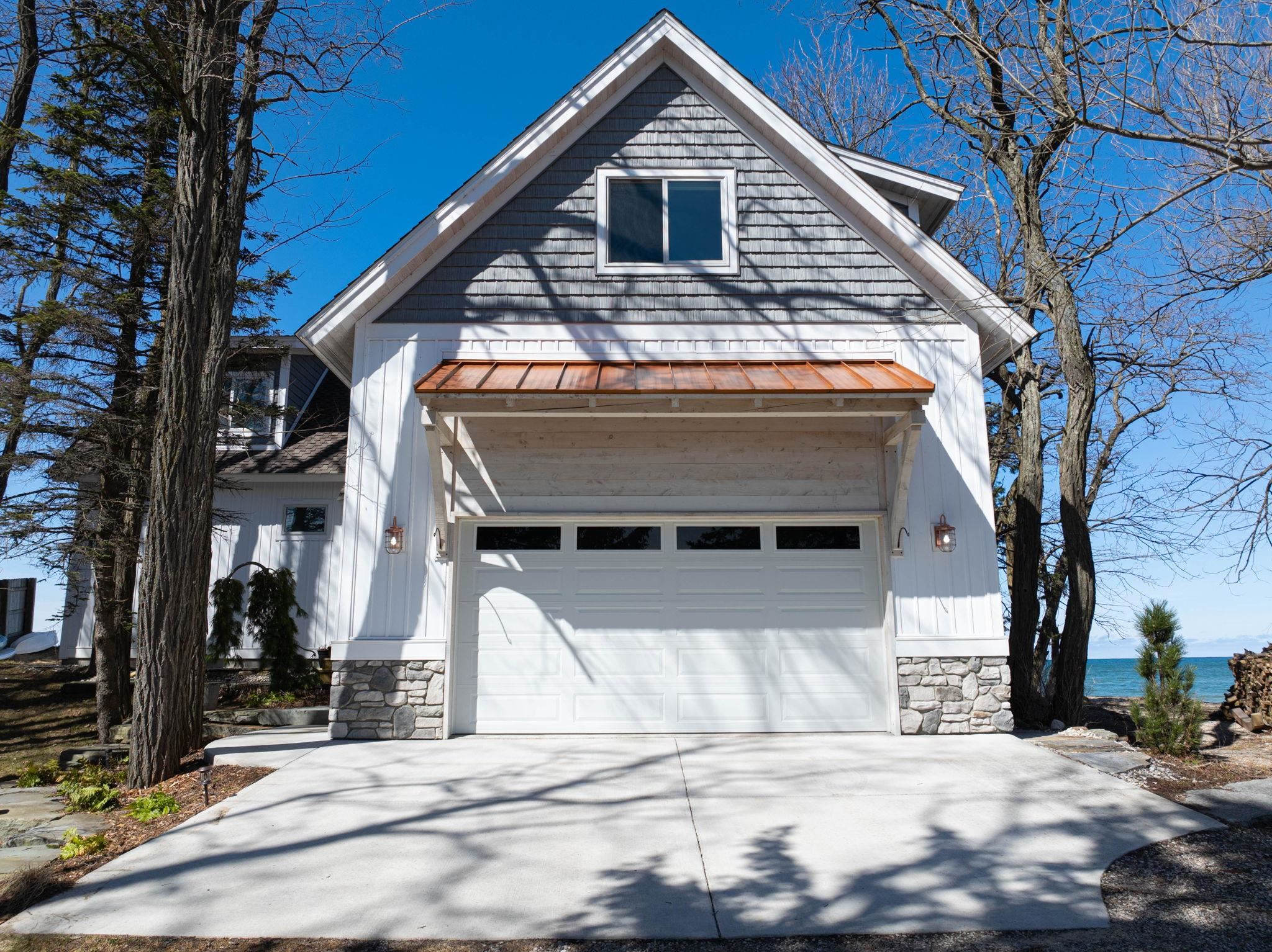 3126 Lakeshore Road Manistee, MI 49660 - Photo 4 of 79