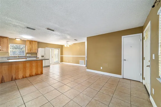 $1,800 | 3342 Southeast 12th Street, Ocala, FL 34471