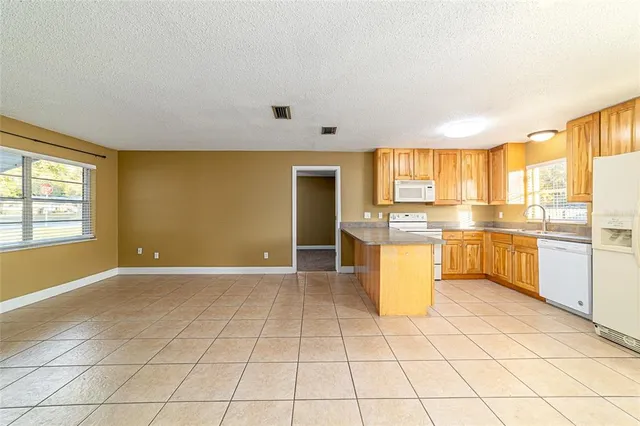 $1,800 | 3342 Southeast 12th Street, Ocala, FL 34471