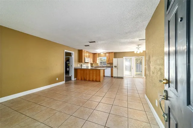 $1,800 | 3342 Southeast 12th Street, Ocala, FL 34471