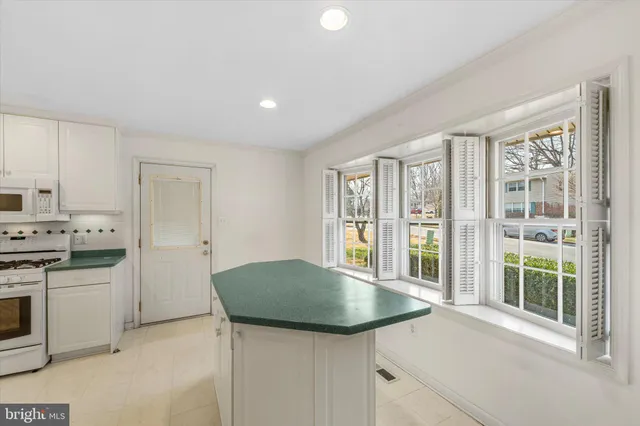 $760,000 | 3209 Armory Court, Fairfax, VA 22030