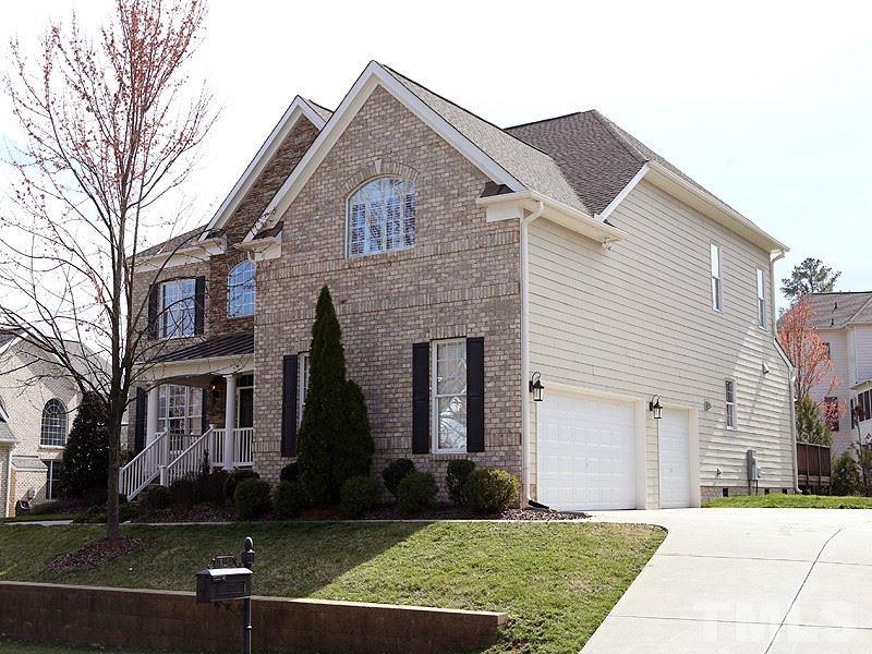 11558 Auldbury Way Raleigh, NC 27617 - Photo 2 of 25 Gallery Image 2