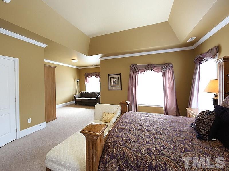 11558 Auldbury Way Raleigh, NC 27617 - Photo 15 of 25 Gallery Image 15