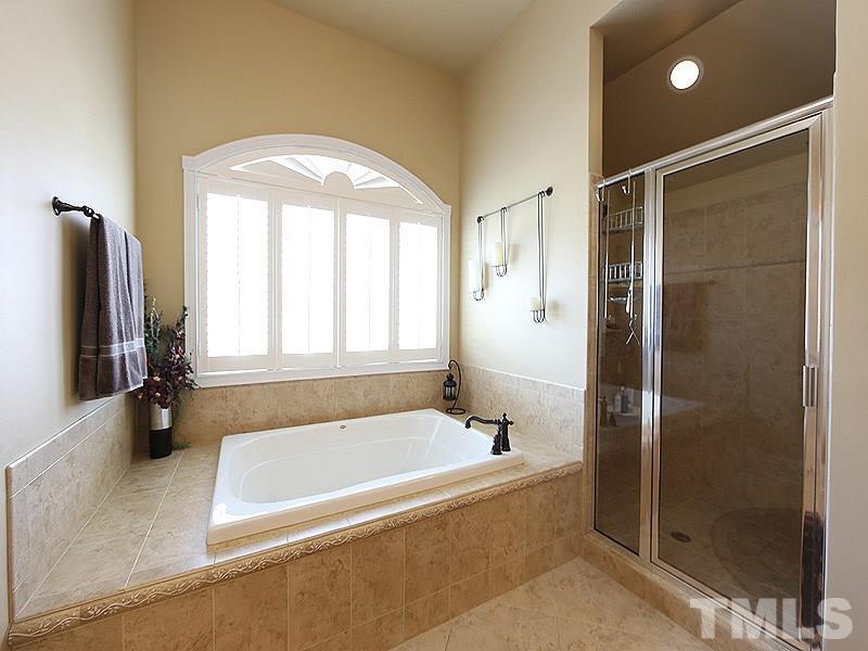 11558 Auldbury Way Raleigh, NC 27617 - Photo 18 of 25 Gallery Image 18