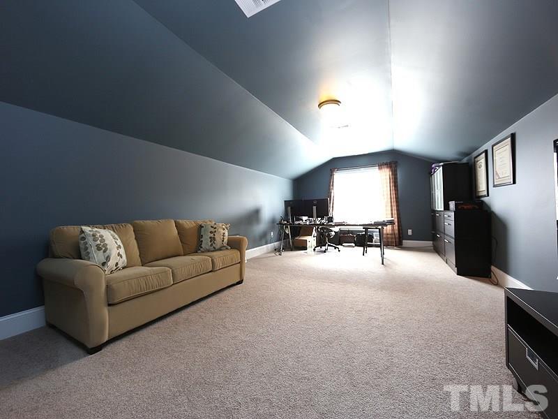11558 Auldbury Way Raleigh, NC 27617 - Photo 22 of 25 Gallery Image 22