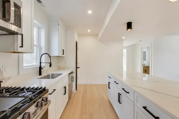 $3,900 | 2195 Dorchester Avenue, Unit 2, Boston, MA 02124