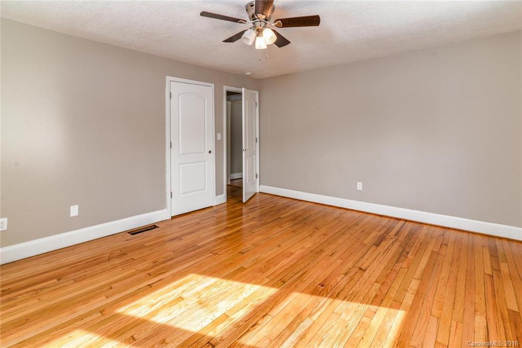 6 Fair Oaks Road Arden, NC 28704 - Photo 18 of 22 Gallery Image 18