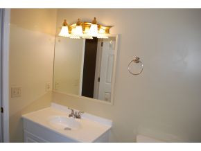 176 Highland Road Jonesborough, TN 37659 - Photo 14 of 24 Full bathroom