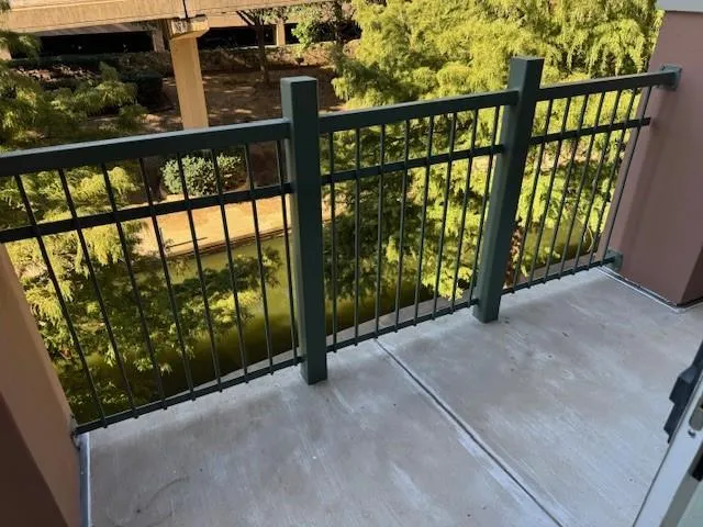 $1,800 | 330 Las Colinas Boulevard East, Unit 348, Irving, TX 75039