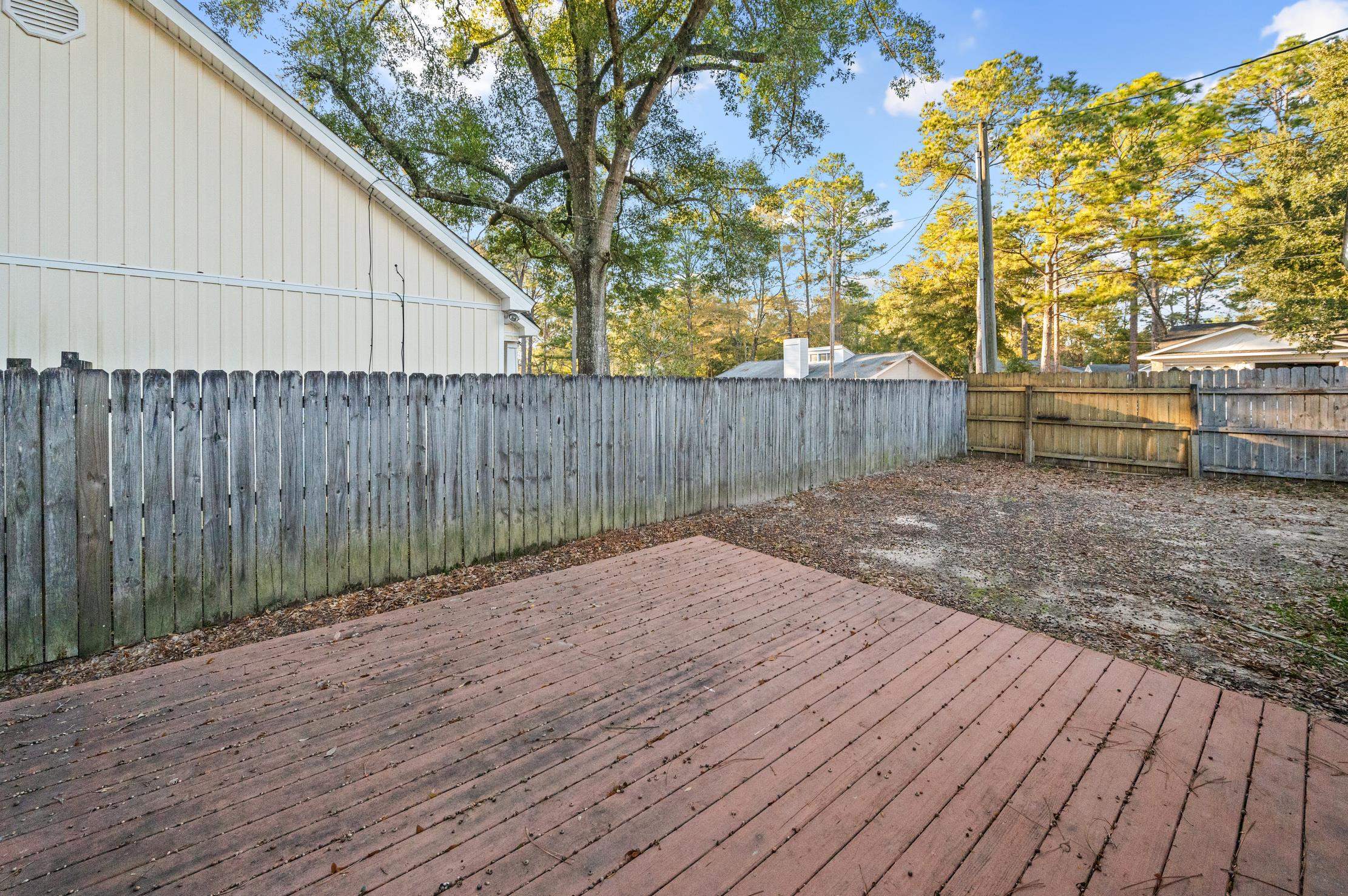 111 Montclair Loop Daphne, AL 36526 - Photo 16 of 18 Deck